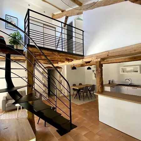 Pierre Qui Roule بيت للعطل *