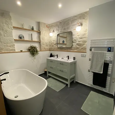 Pierre Qui Roule * Castanet (Tarn)