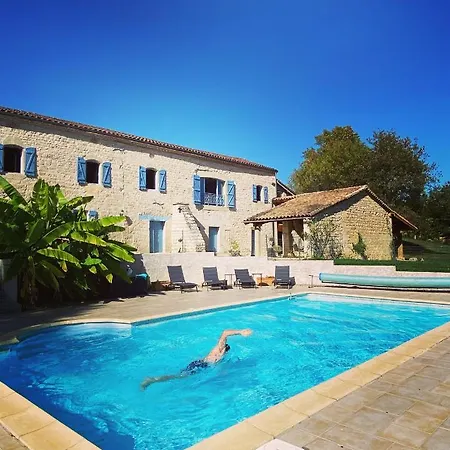 Pierre Qui Roule Tatil Evi