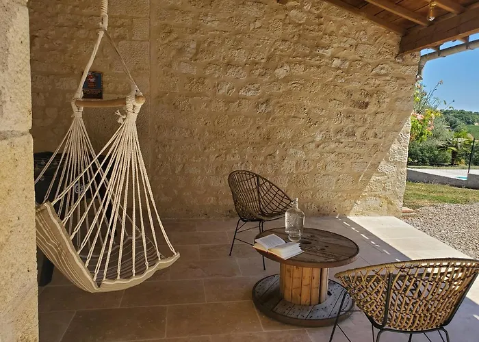 Hébergement de vacances Pierre Qui Roule *